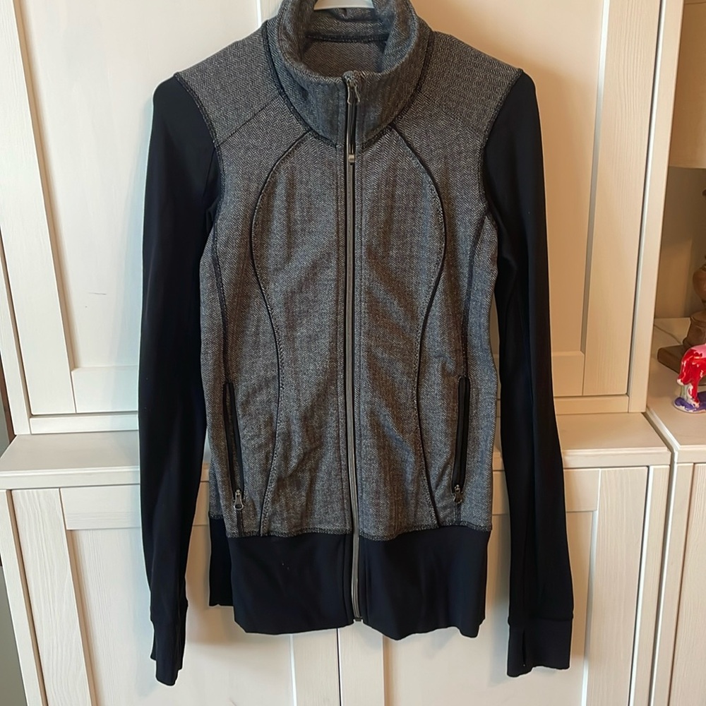 Lululemon zip up